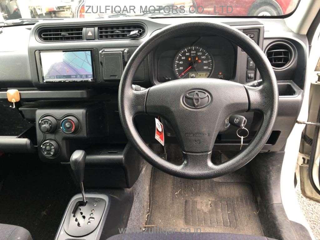 TOYOTA PROBOX 2018 Image 6