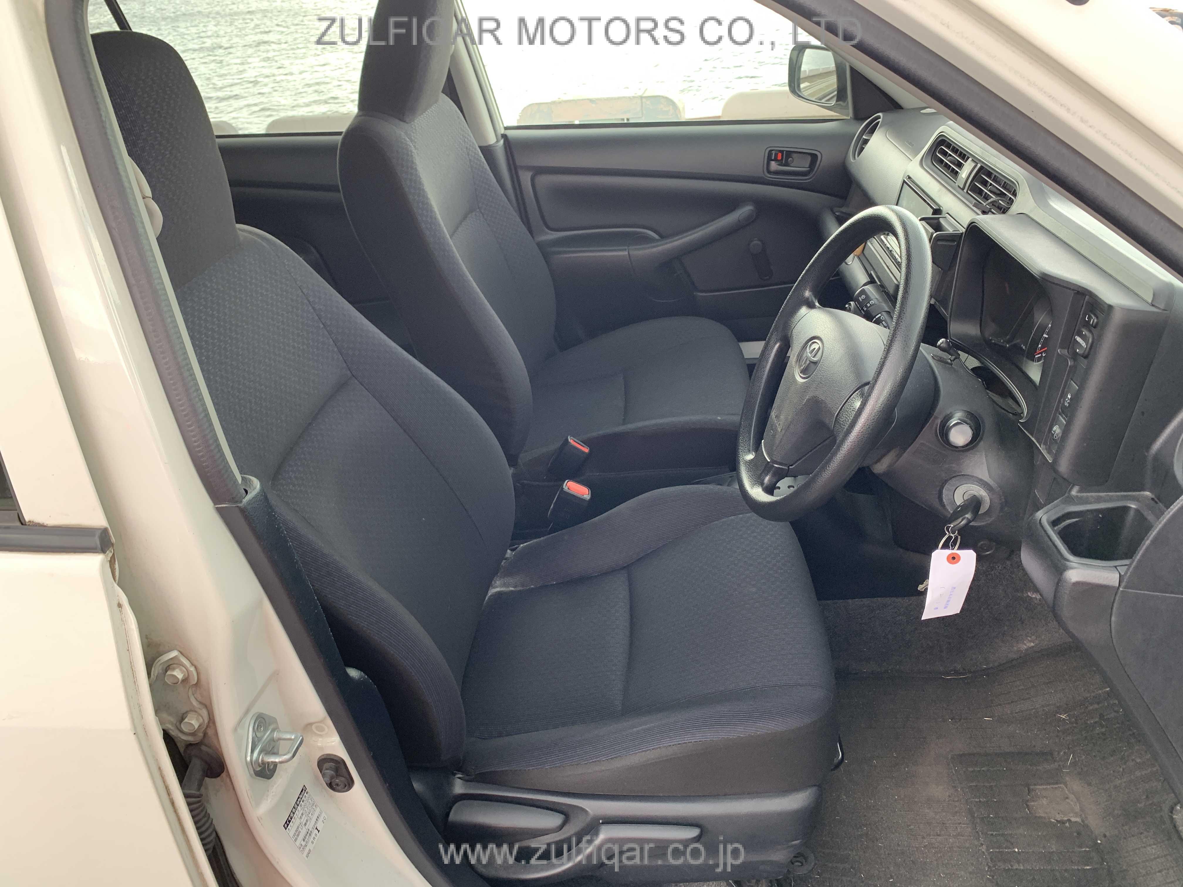 TOYOTA PROBOX 2018 Image 9