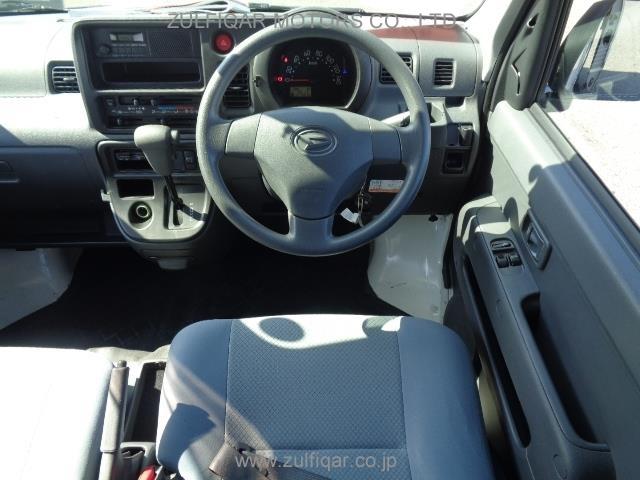 DAIHATSU HIJET CARGO 2017 Image 5