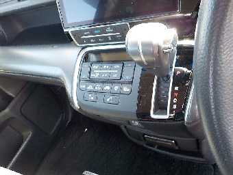 HONDA STEPWGN SPADA 2019 Image 13