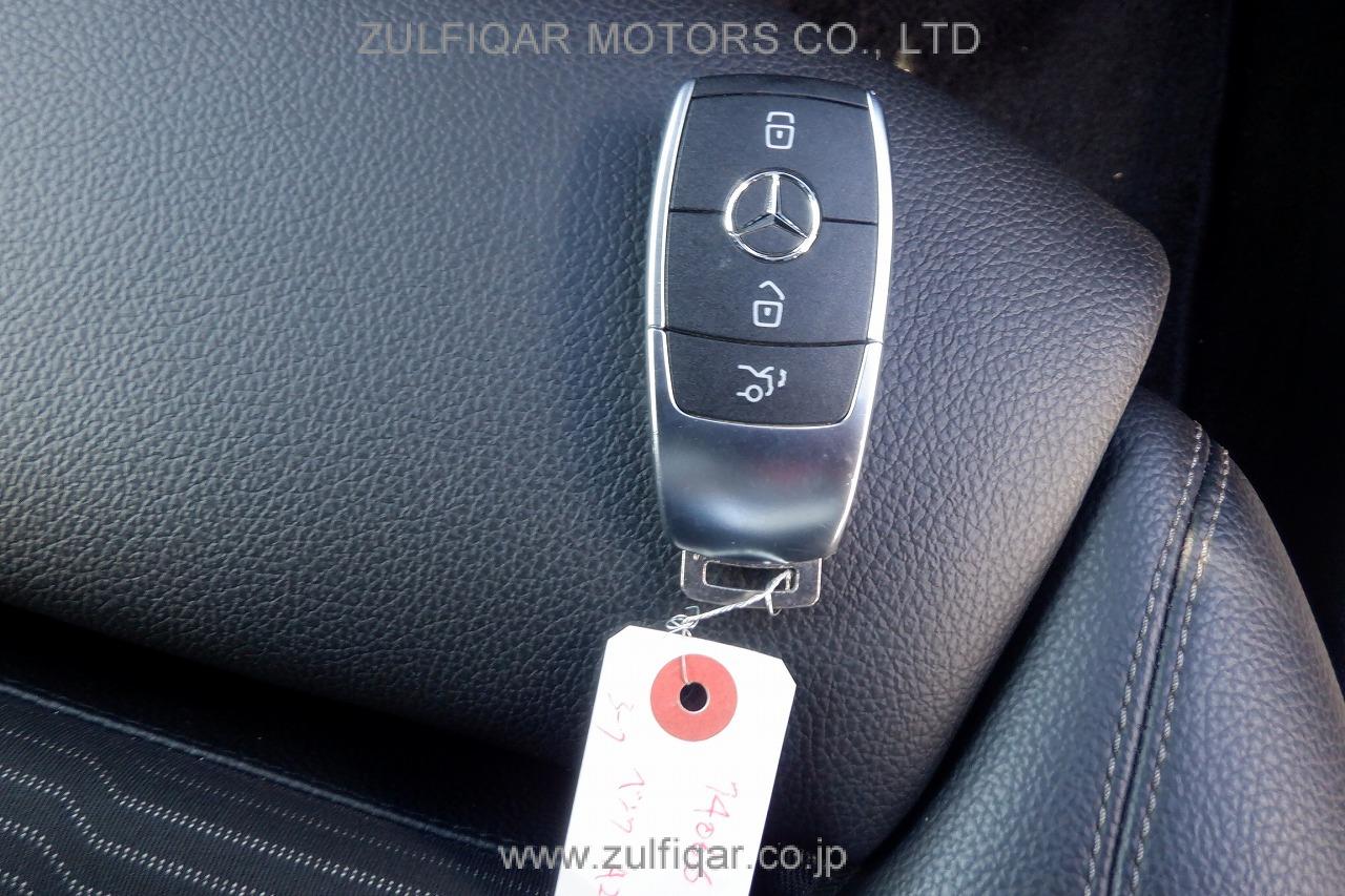 MERCEDES BENZ A CLASS 2020 Image 11