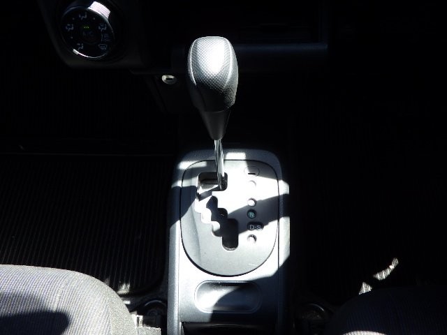 TOYOTA PROBOX 2018 Image 24