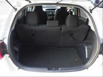 TOYOTA VITZ 2018 Image 8