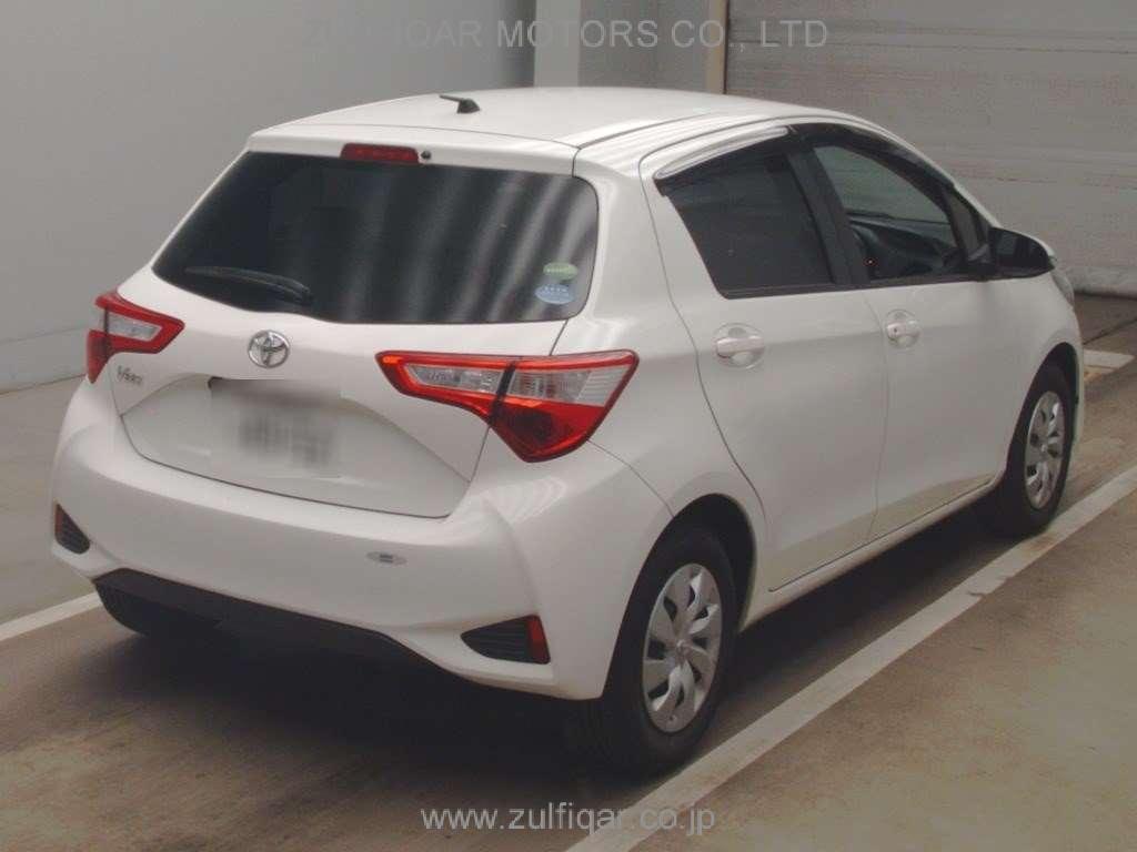 TOYOTA VITZ 2018 Image 2