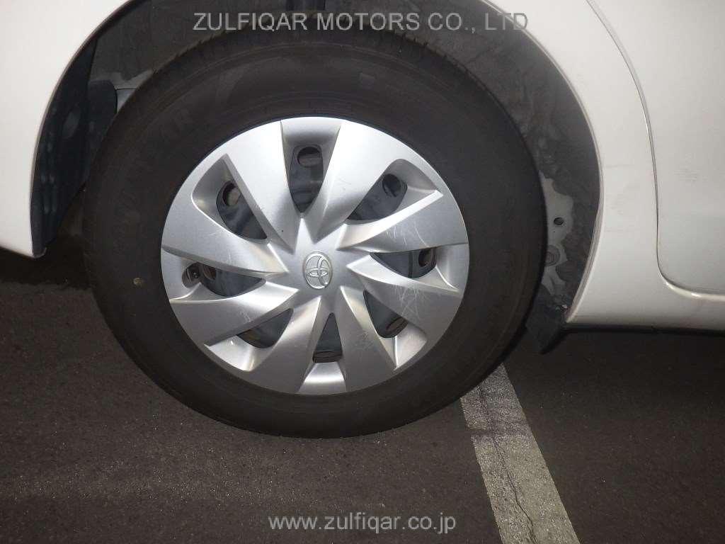 TOYOTA VITZ 2018 Image 9