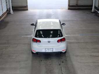 VOLKSWAGEN GOLF 2011 Image 3