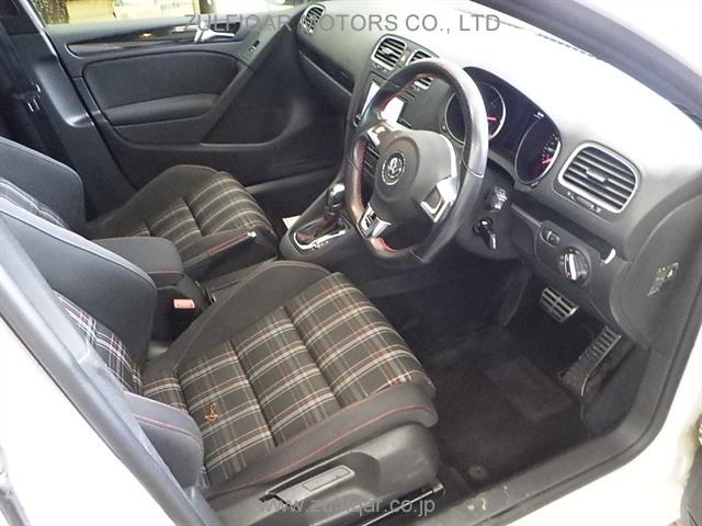 VOLKSWAGEN GOLF 2011 Image 4