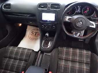 VOLKSWAGEN GOLF 2011 Image 5