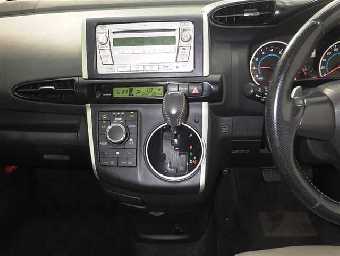 TOYOTA WISH 2009 Image 6