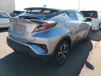 TOYOTA C-HR 2017 Image 10