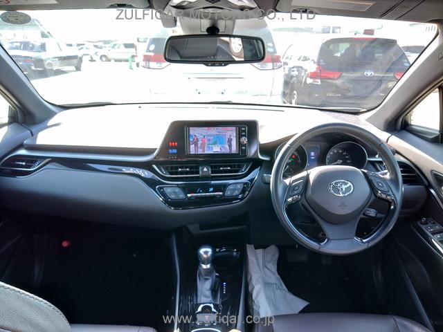 TOYOTA C-HR 2017 Image 22