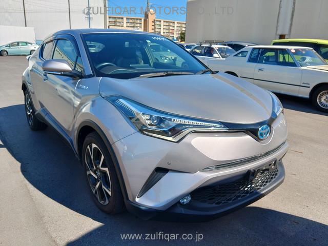 TOYOTA C-HR 2017 Image 9