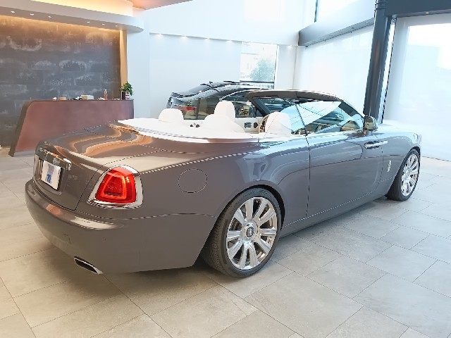 ROLLS ROYCE DAWN 2016 Image 24