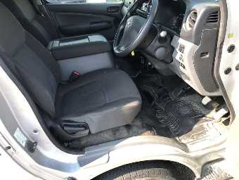 NISSAN NV350 CARAVAN 2018 Image 5