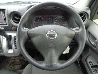 NISSAN NV350 CARAVAN 2018 Image 4