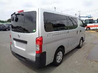 NISSAN NV350 CARAVAN 2017 Image 2