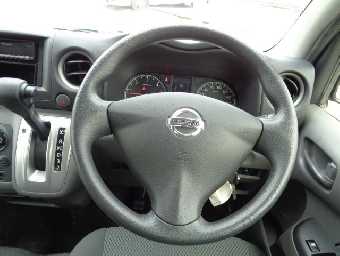 NISSAN NV350 CARAVAN 2017 Image 4