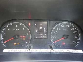 NISSAN NV350 CARAVAN 2018 Image 10