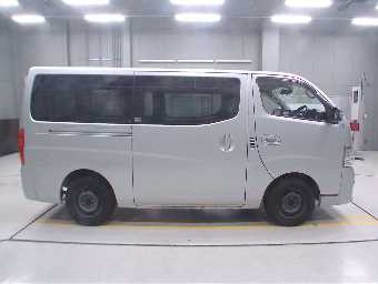 NISSAN NV350 CARAVAN 2018 Image 3