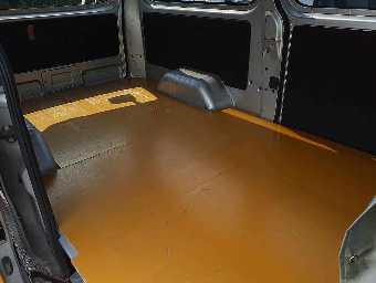 NISSAN NV350 CARAVAN 2018 Image 9