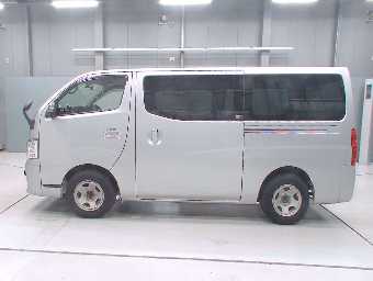 NISSAN NV350 CARAVAN 2018 Image 4