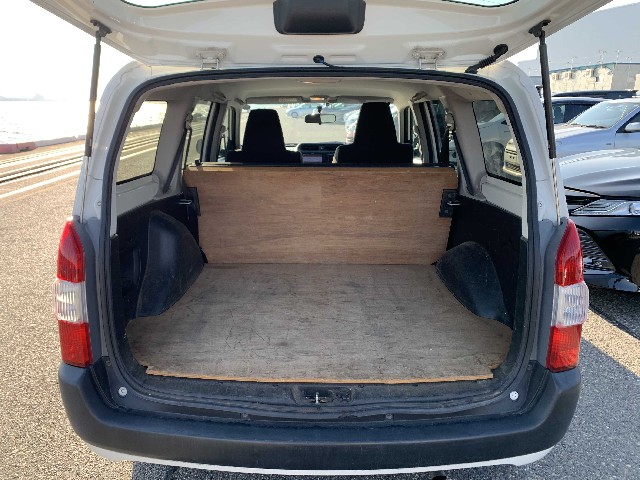 TOYOTA PROBOX 2018 Image 22
