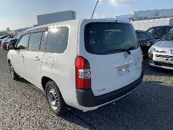 TOYOTA PROBOX 2018 Image 17