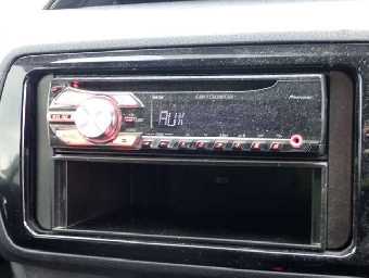 TOYOTA VITZ 2018 Image 4