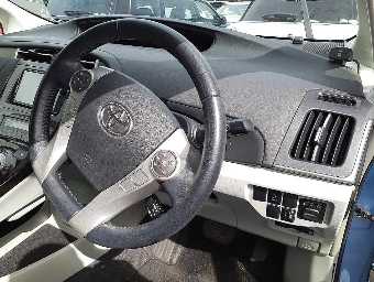 TOYOTA PRIUS PHV 2014 Image 7