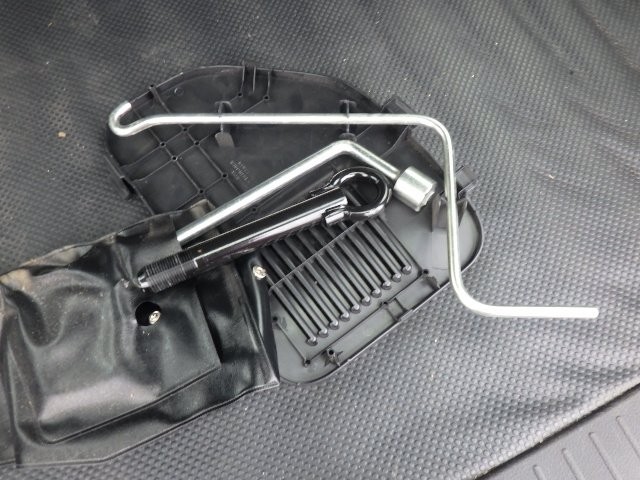 TOYOTA PROBOX 2018 Image 24