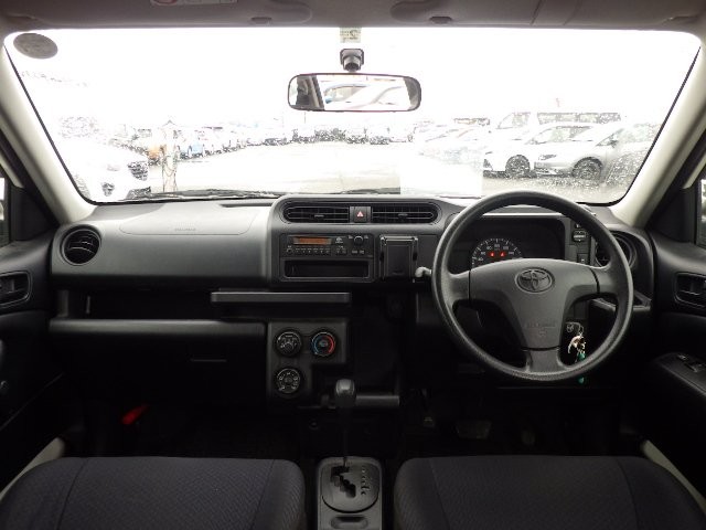 TOYOTA PROBOX 2018 Image 29