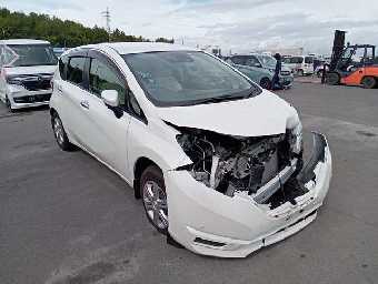 NISSAN NOTE 2018 Image 2