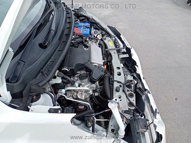 NISSAN NOTE 2018 Image 9