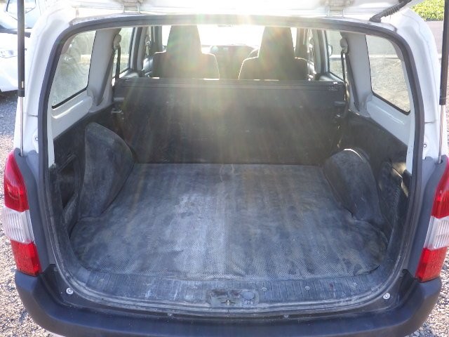 TOYOTA PROBOX 2018 Image 29