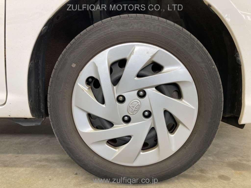 TOYOTA COROLLA AXIO 2018 Image 8