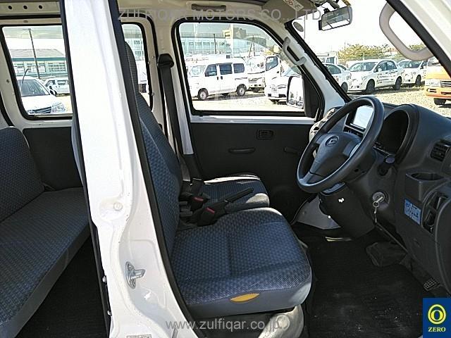 DAIHATSU HIJET CARGO 2017 Image 7