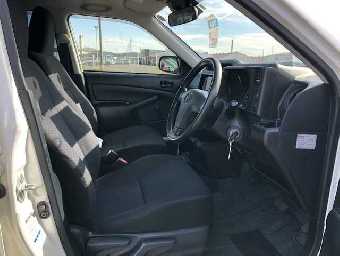 TOYOTA SUCCEED 2018 Image 16