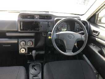 TOYOTA SUCCEED 2018 Image 17