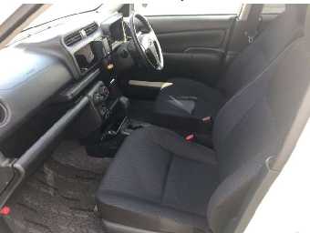 TOYOTA SUCCEED 2018 Image 9