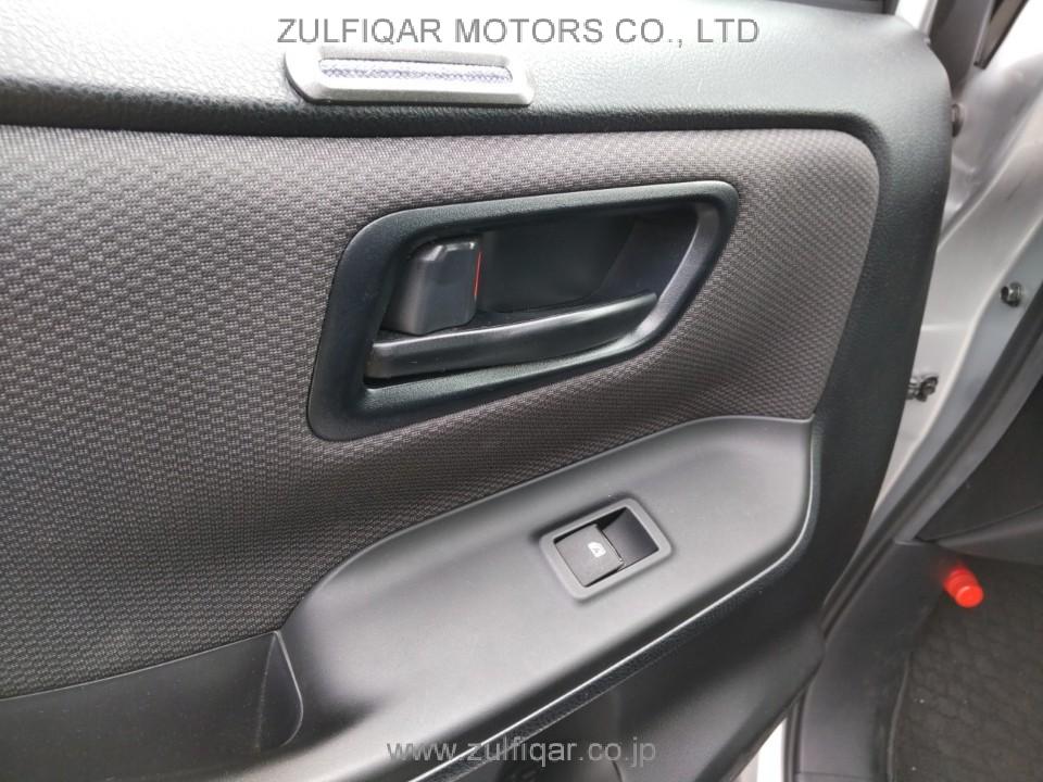 TOYOTA NOAH 2018 Image 11