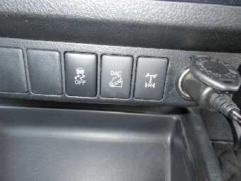 TOYOTA HILUX 2018 Image 17