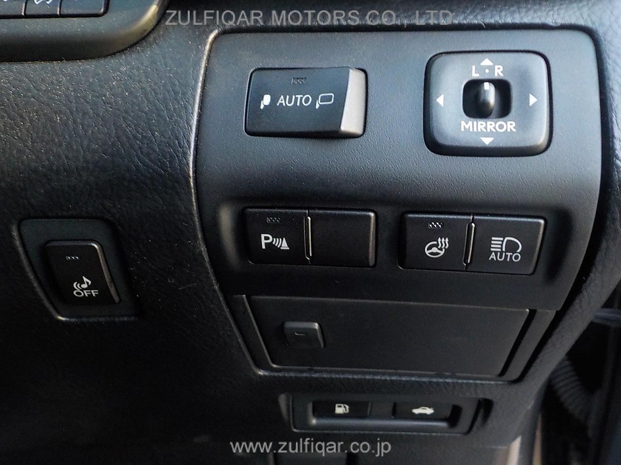 LEXUS LS 2013 Image 12