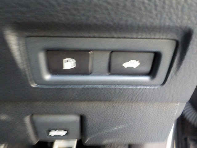 LEXUS LS 2013 Image 19