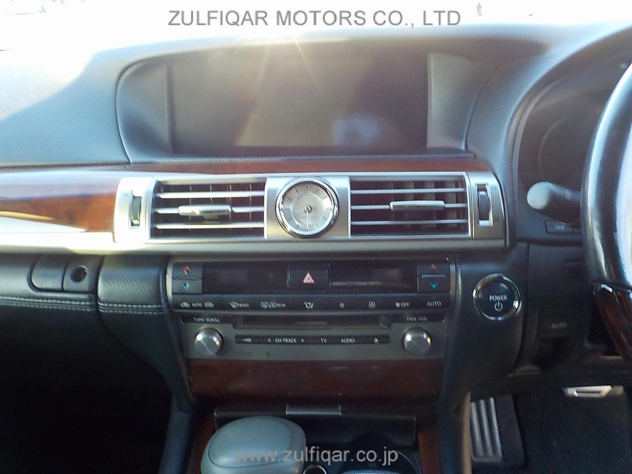 LEXUS LS 2013 Image 20