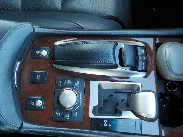 LEXUS LS 2013 Image 21