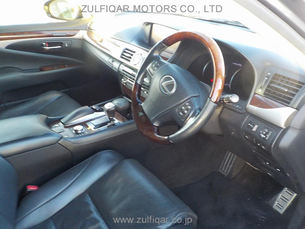 LEXUS LS 2013 Image 23