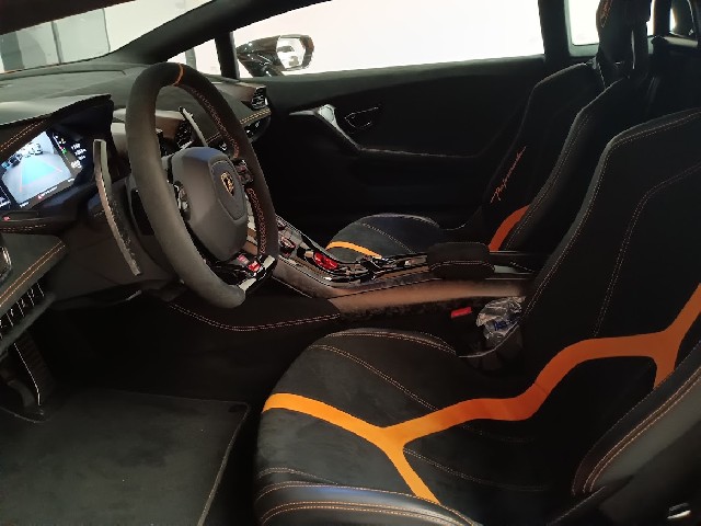 LAMBORGHINI HURACAN 2018 Image 22