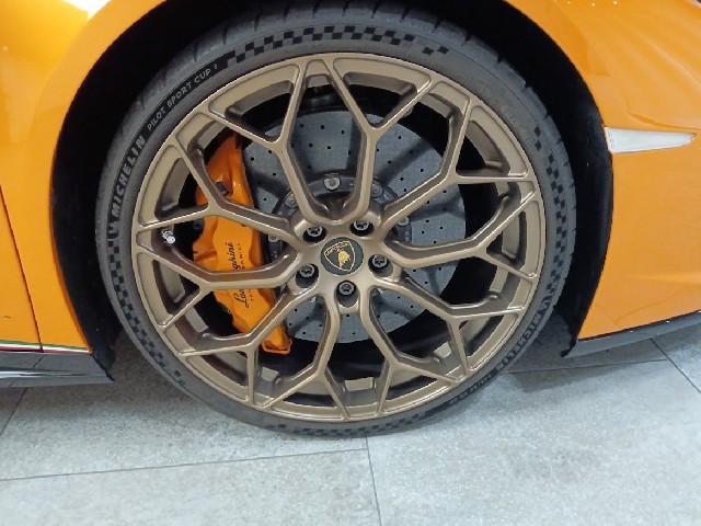 LAMBORGHINI HURACAN 2018 Image 28