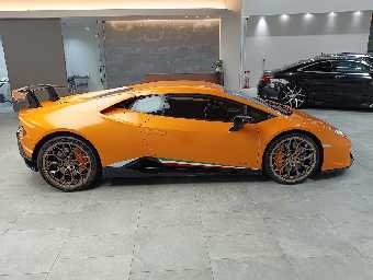 LAMBORGHINI HURACAN 2018 Image 4