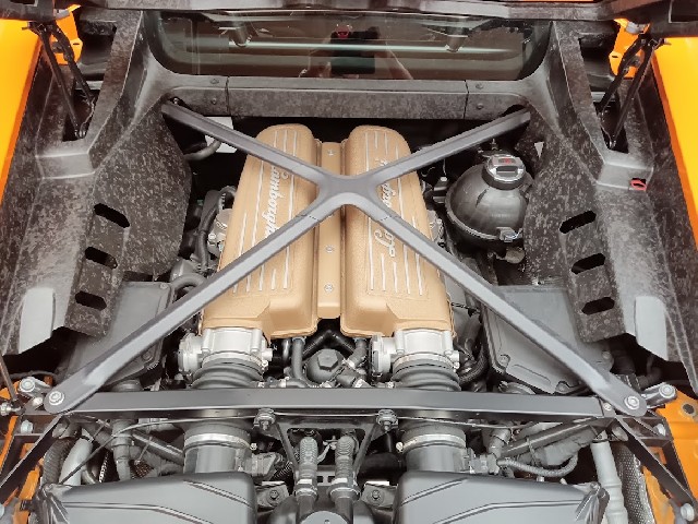 LAMBORGHINI HURACAN 2018 Image 44